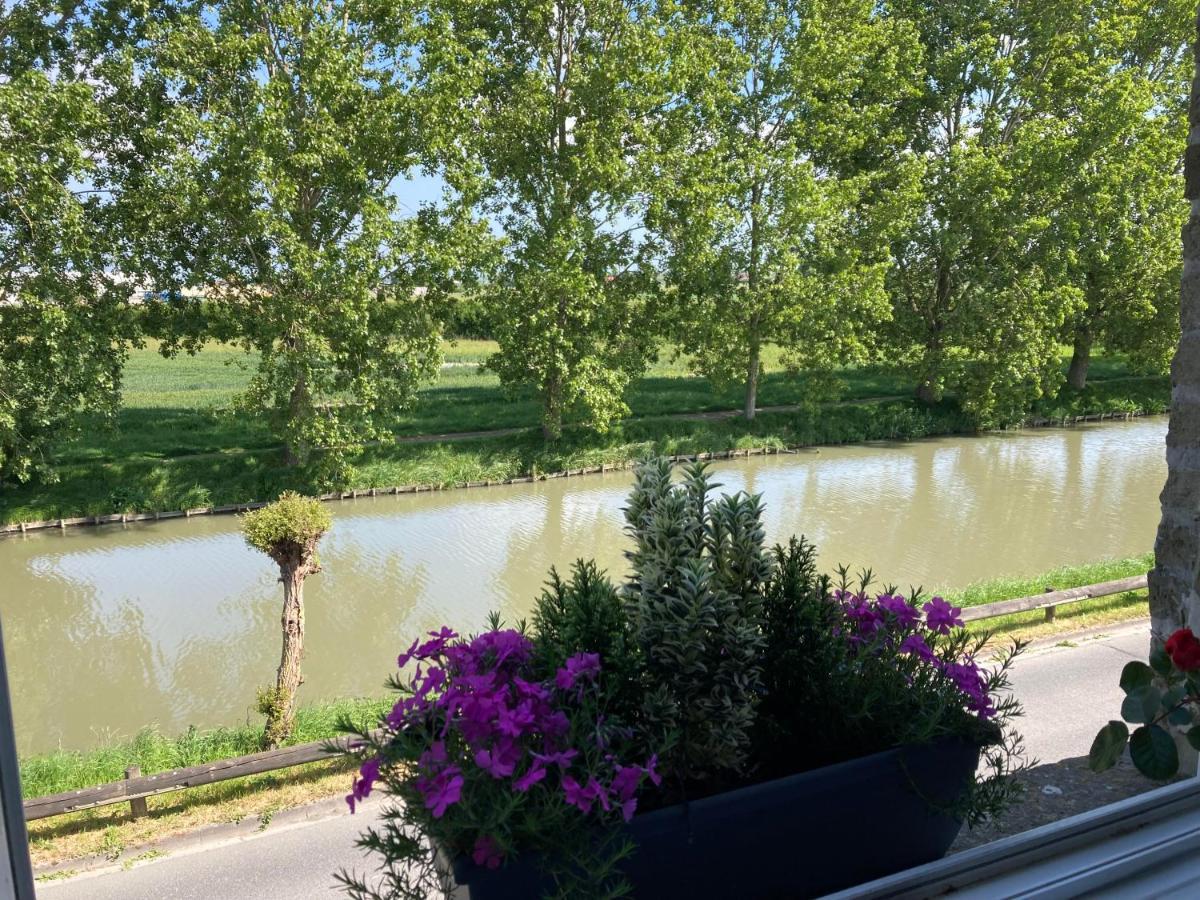 Hotel Les Berges à Bourbourg Extérieur photo